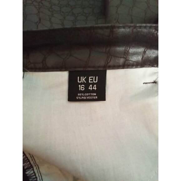 Nasty Gal NWT Slit's Now Or Never Coated Croc Straight Jean Sz 16 - Picture 7 of 10